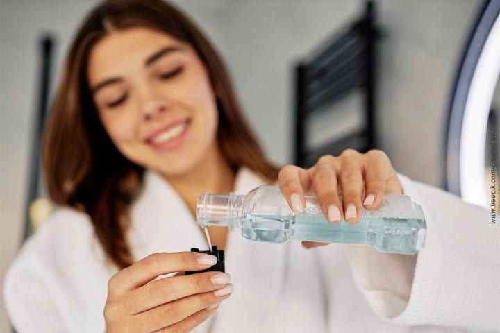 Uso de enxaguatórios bucais enxaguatórios bucais