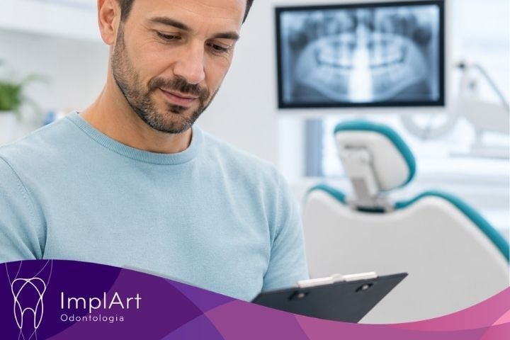 Anamnese para implante dent&aacute;rio ajuda a como fazer o implante dentario dar certo