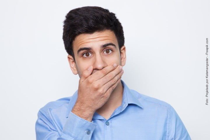 Causas do mau hálito, como descobrir o motivo mau hálito